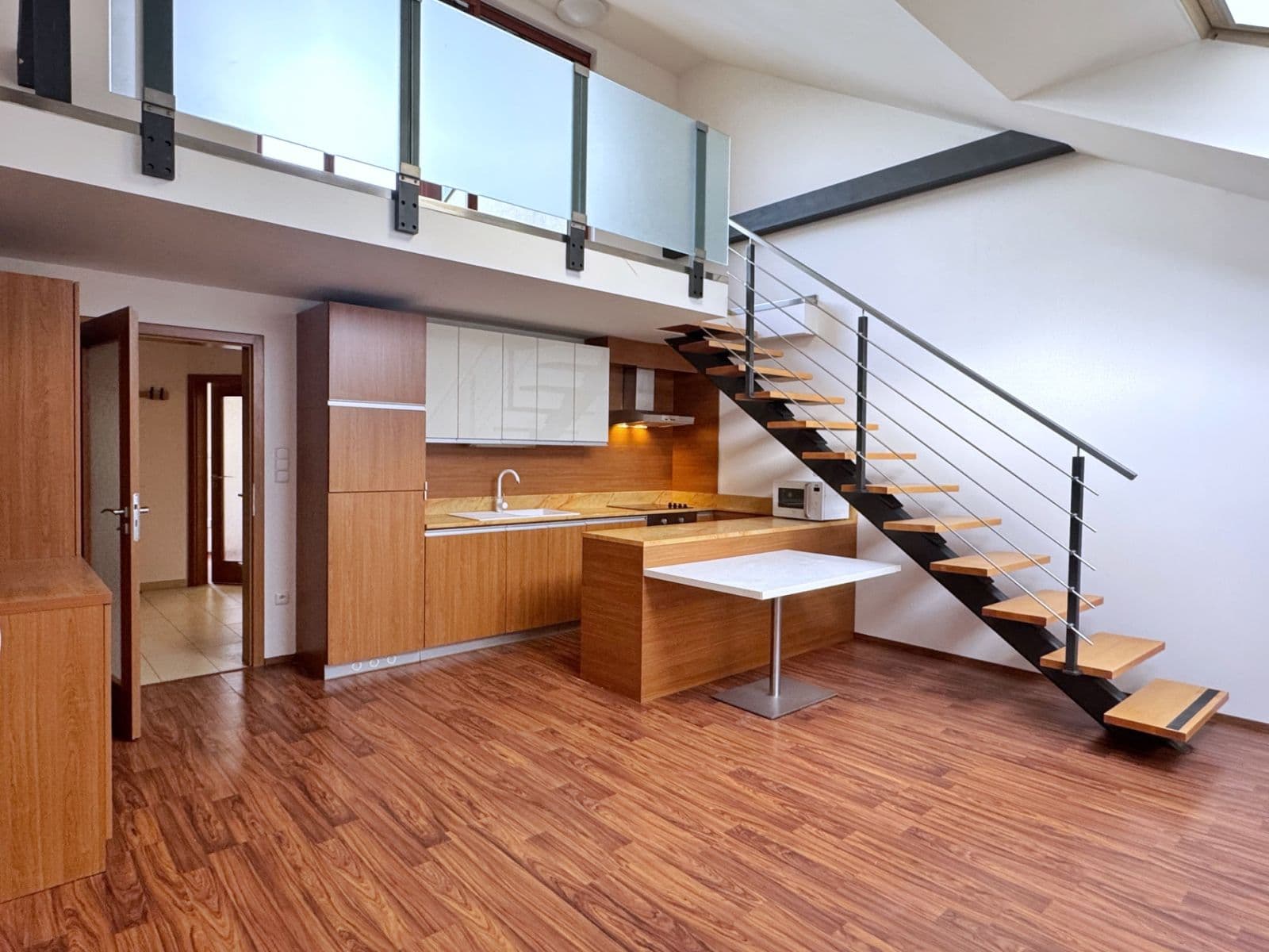 1 bedroom with open-plan kitchen flat to rent, 81 m², Hybešova, Brno, Jihomoravský Region 1 bedroom with open-plan kitchen flat to rent, 81 m², Hybešova, Brno, Jihomoravský Region