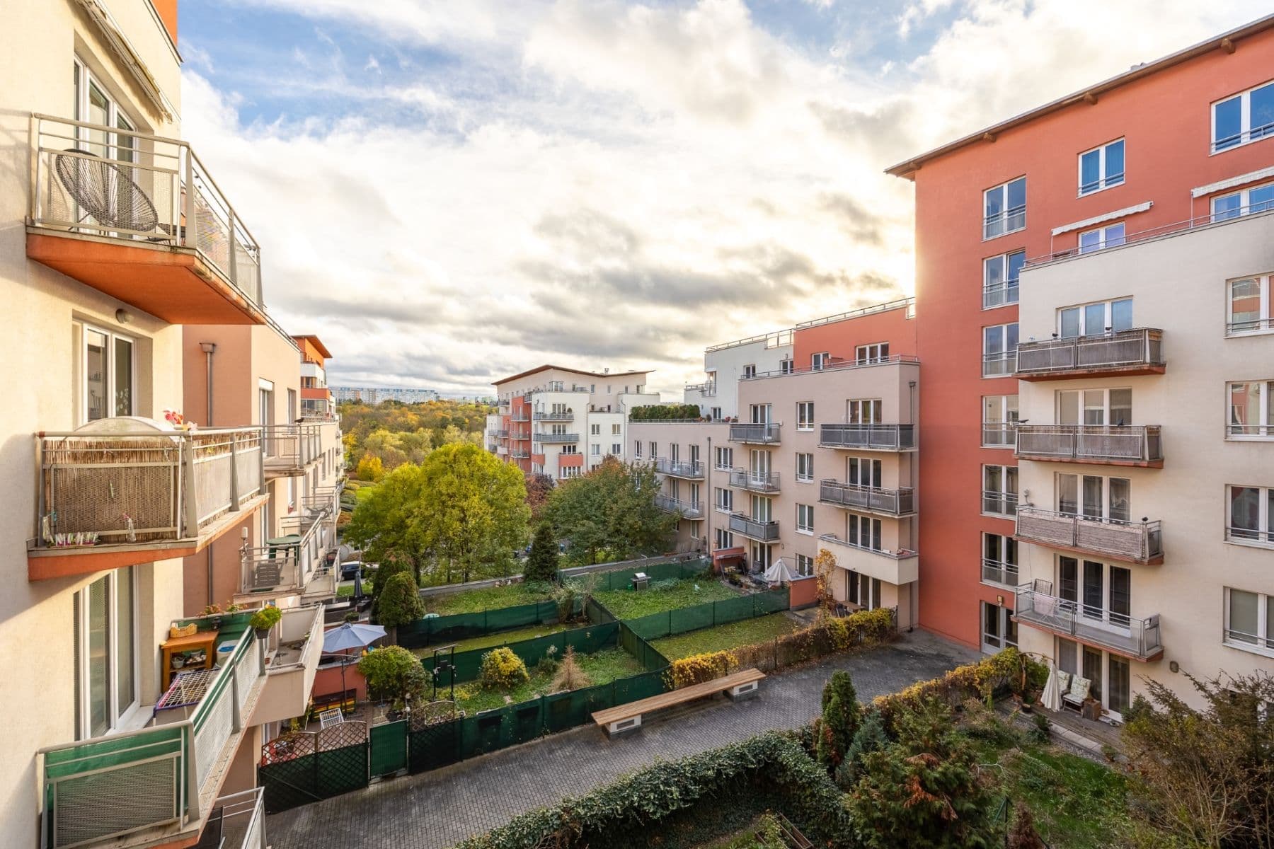 2 bedroom with open-plan kitchen flat for sale, 89 m², Velenovského, Prague, Prague 2 bedroom with open-plan kitchen flat for sale, 89 m², Velenovského, Prague, Prague