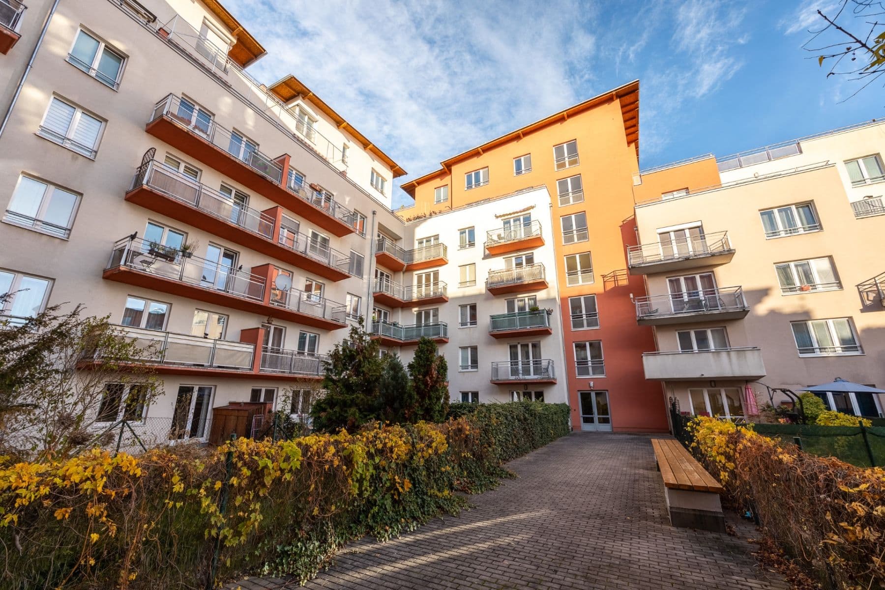 2 bedroom with open-plan kitchen flat for sale, 89 m², Velenovského, Prague, Prague 2 bedroom with open-plan kitchen flat for sale, 89 m², Velenovského, Prague, Prague