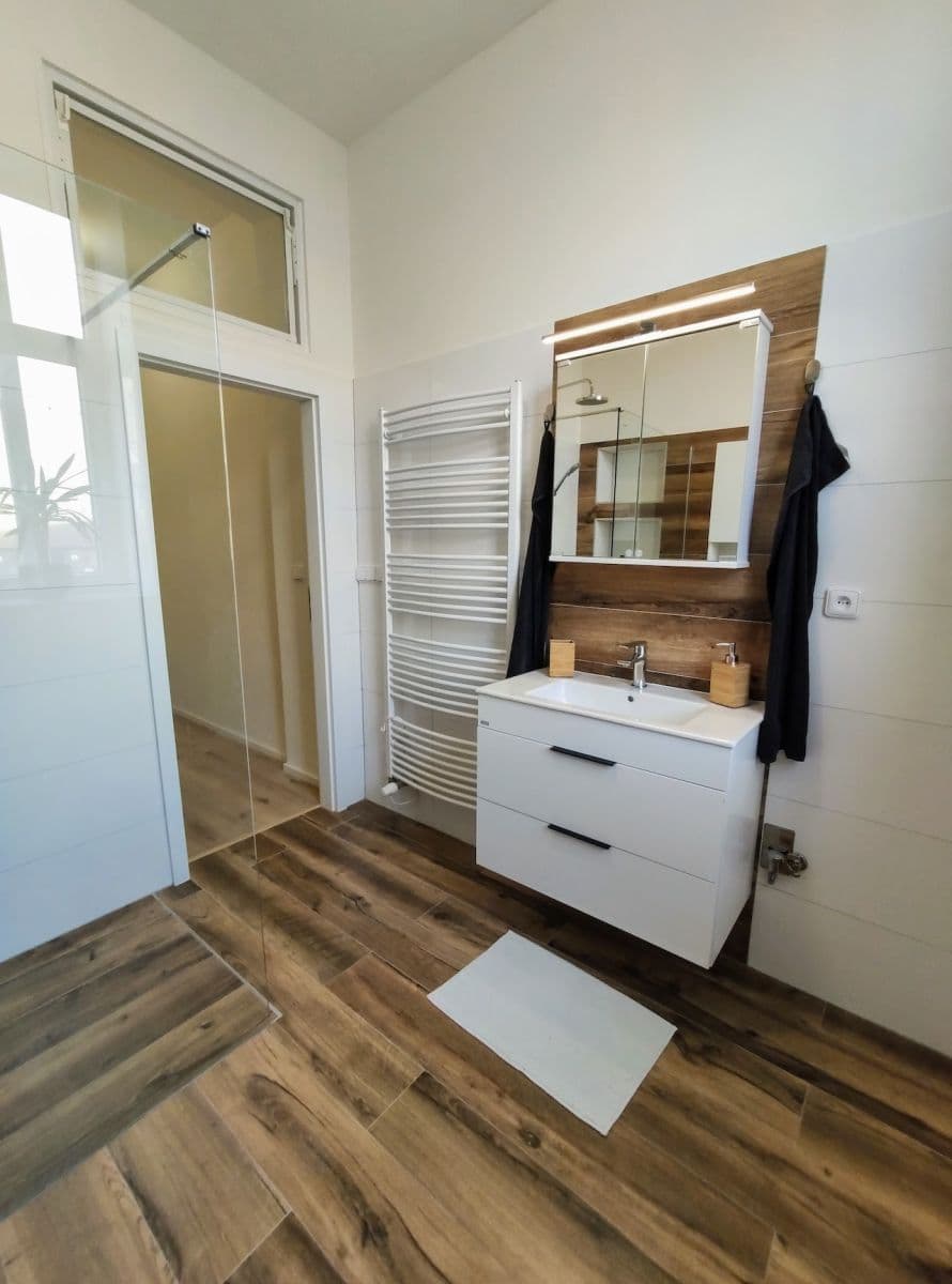 1 bedroom with open-plan kitchen flat to rent, 56 m², Koperníkova, Plzeň, Plzeňský Region 1 bedroom with open-plan kitchen flat to rent, 56 m², Koperníkova, Plzeň, Plzeňský Region