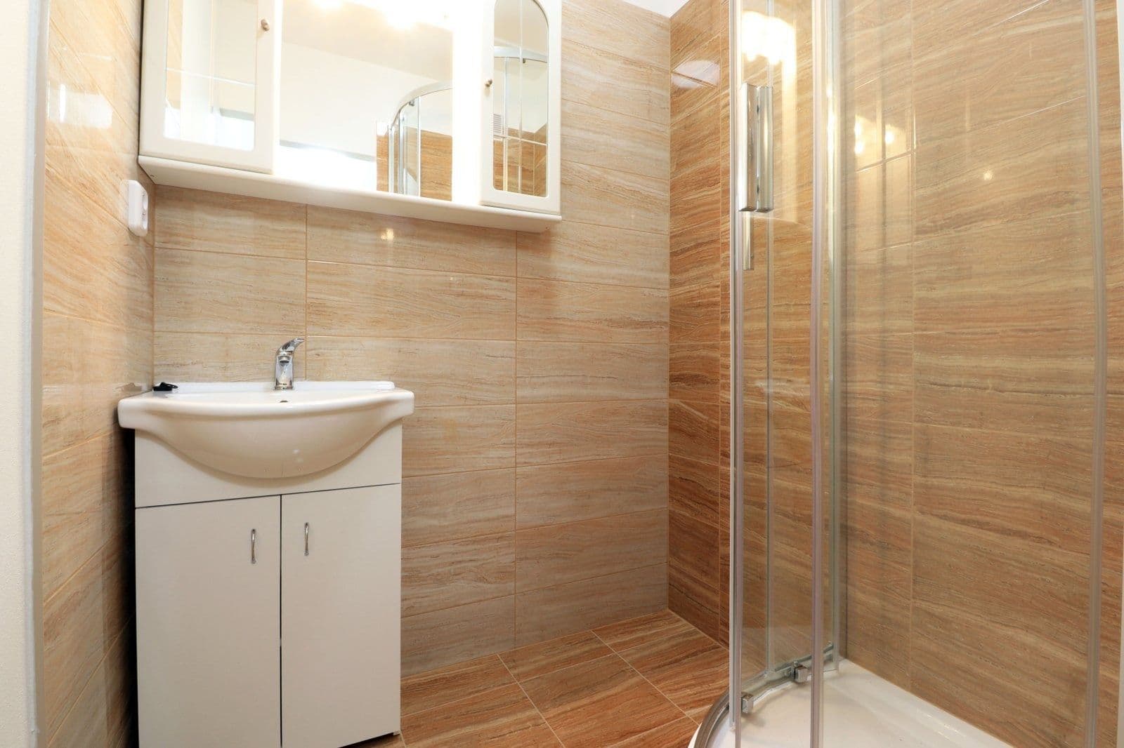 2 bedroom flat to rent, 62 m², Sokolovská, Plzeň, Plzeňský Region 2 bedroom flat to rent, 62 m², Sokolovská, Plzeň, Plzeňský Region