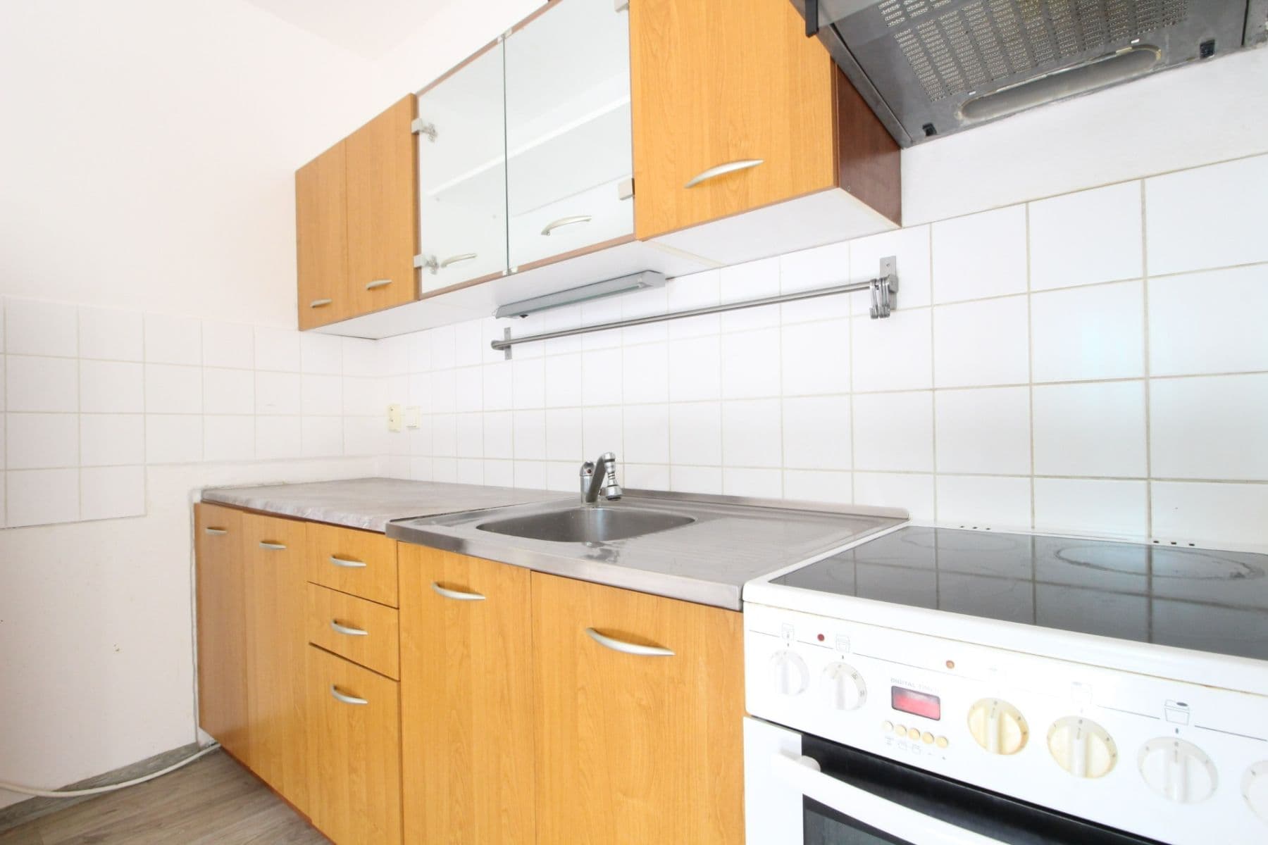 Studio flat to rent, 48 m², Nad Štolami, Odolena Voda, Středočeský Region Studio flat to rent, 48 m², Nad Štolami, Odolena Voda, Středočeský Region