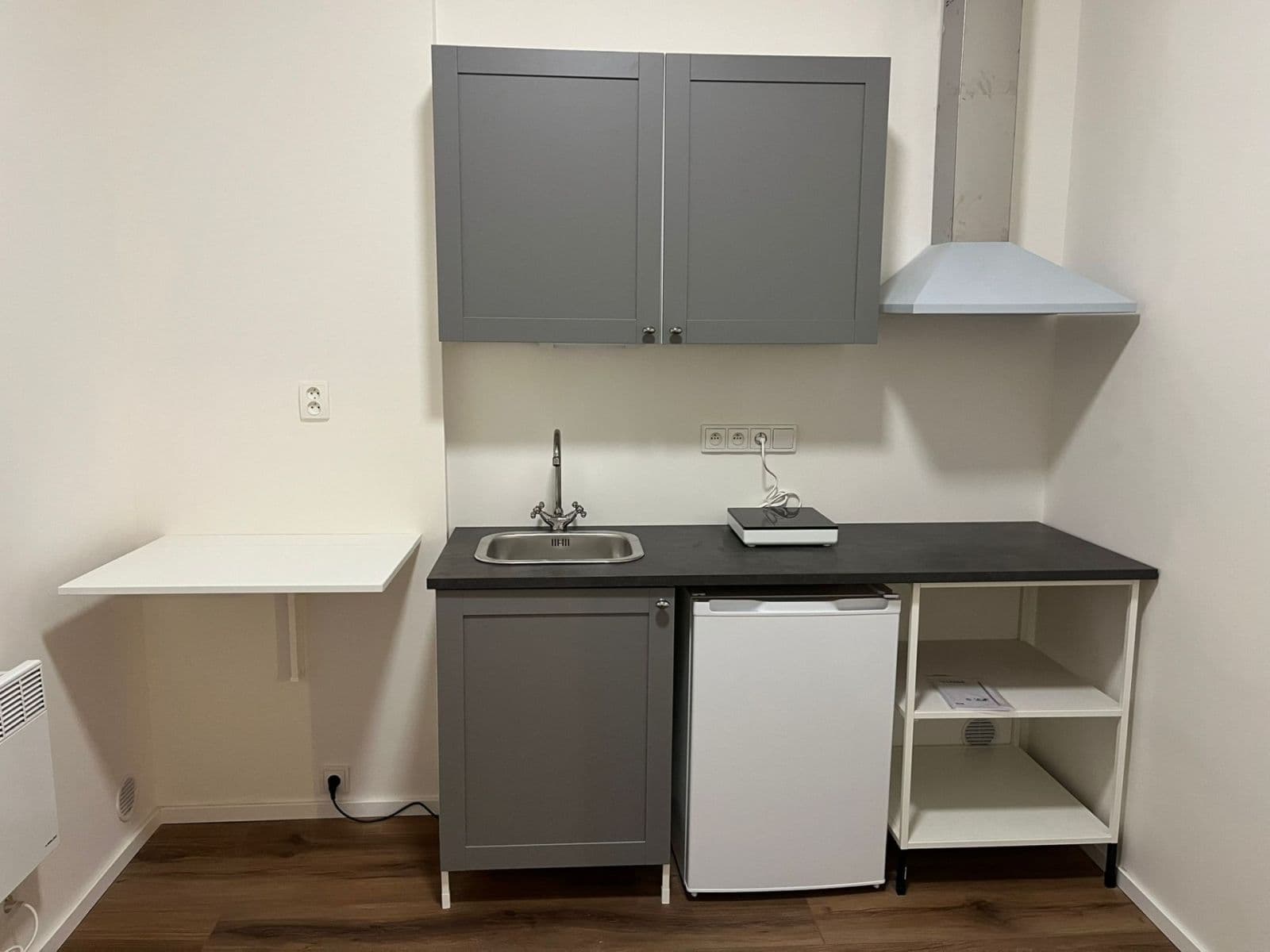 Small studio flat to rent, 20 m², Šlikova, Prague, Prague Small studio flat to rent, 20 m², Šlikova, Prague, Prague