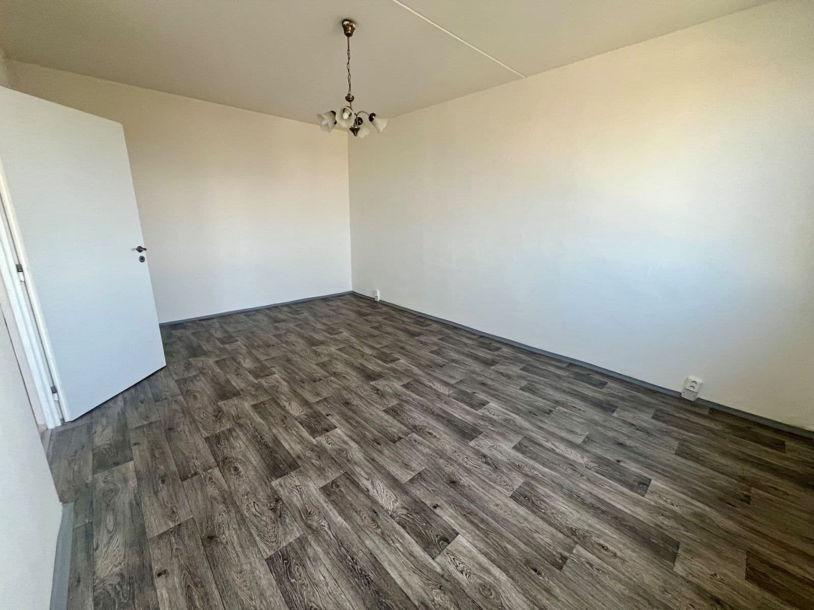 1 bedroom with open-plan kitchen flat to rent, 36 m², Rabyňská, Prague, Prague 1 bedroom with open-plan kitchen flat to rent, 36 m², Rabyňská, Prague, Prague