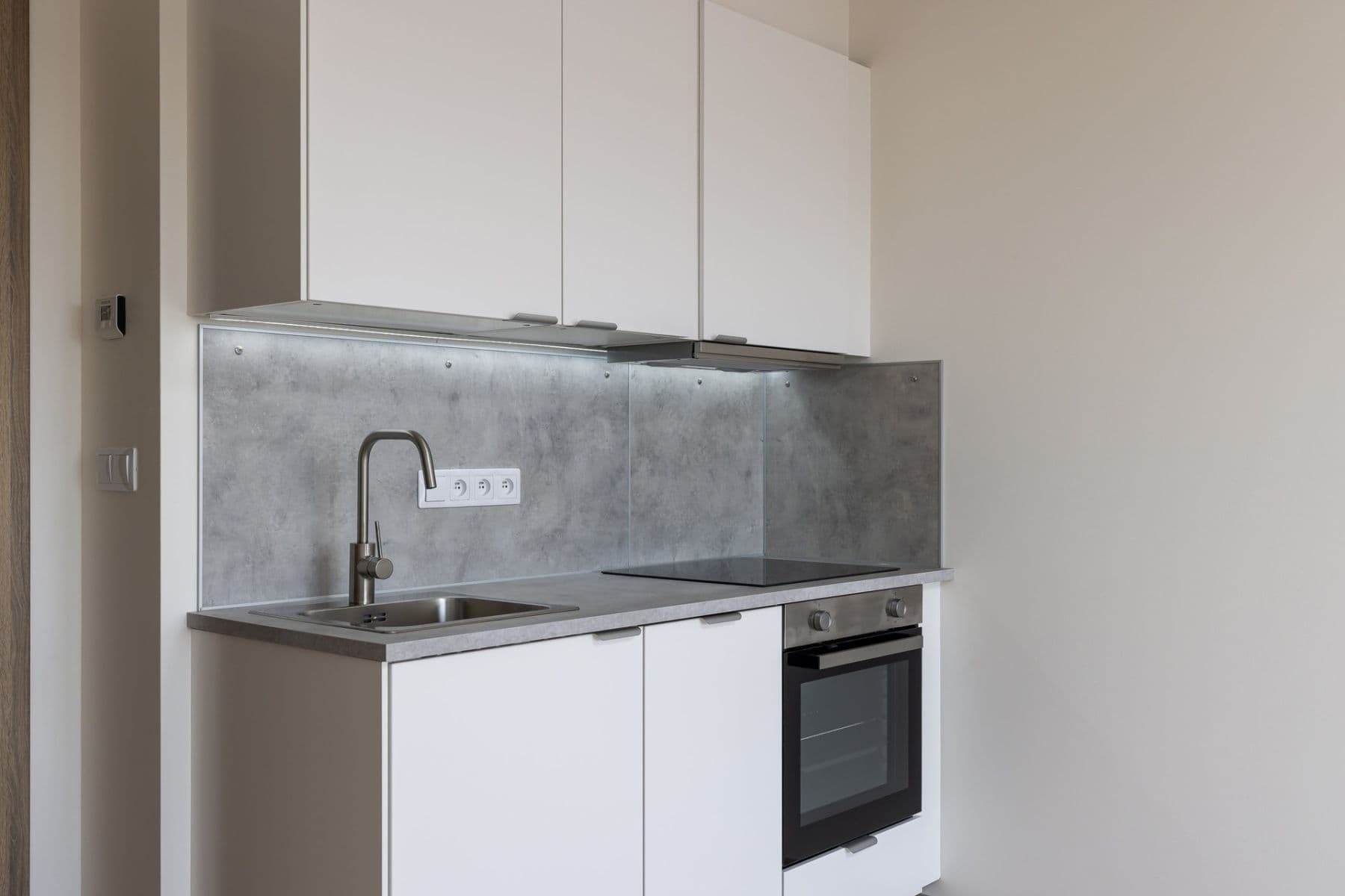 Studio flat to rent, 33 m², Výstavní, Prague, Prague Studio flat to rent, 33 m², Výstavní, Prague, Prague