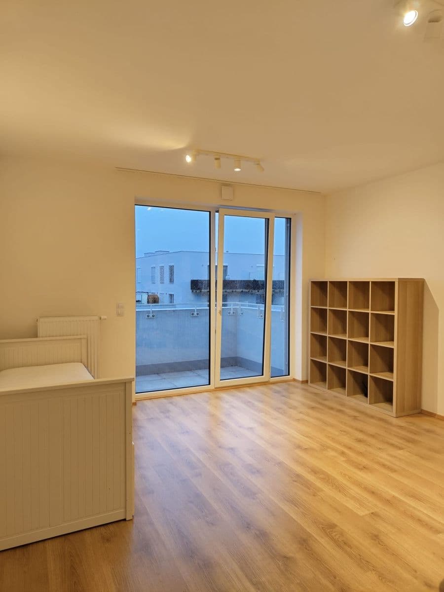 1 bedroom with open-plan kitchen flat to rent, 49 m², Bohumila Landy, Kladno, Středočeský Region 1 bedroom with open-plan kitchen flat to rent, 49 m², Bohumila Landy, Kladno, Středočeský Region