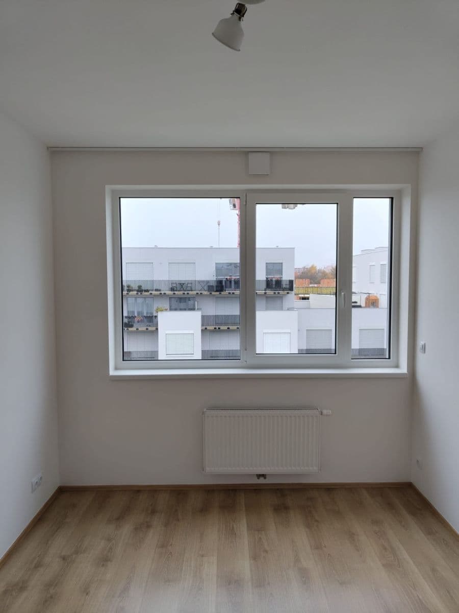 1 bedroom with open-plan kitchen flat to rent, 49 m², Bohumila Landy, Kladno, Středočeský Region 1 bedroom with open-plan kitchen flat to rent, 49 m², Bohumila Landy, Kladno, Středočeský Region