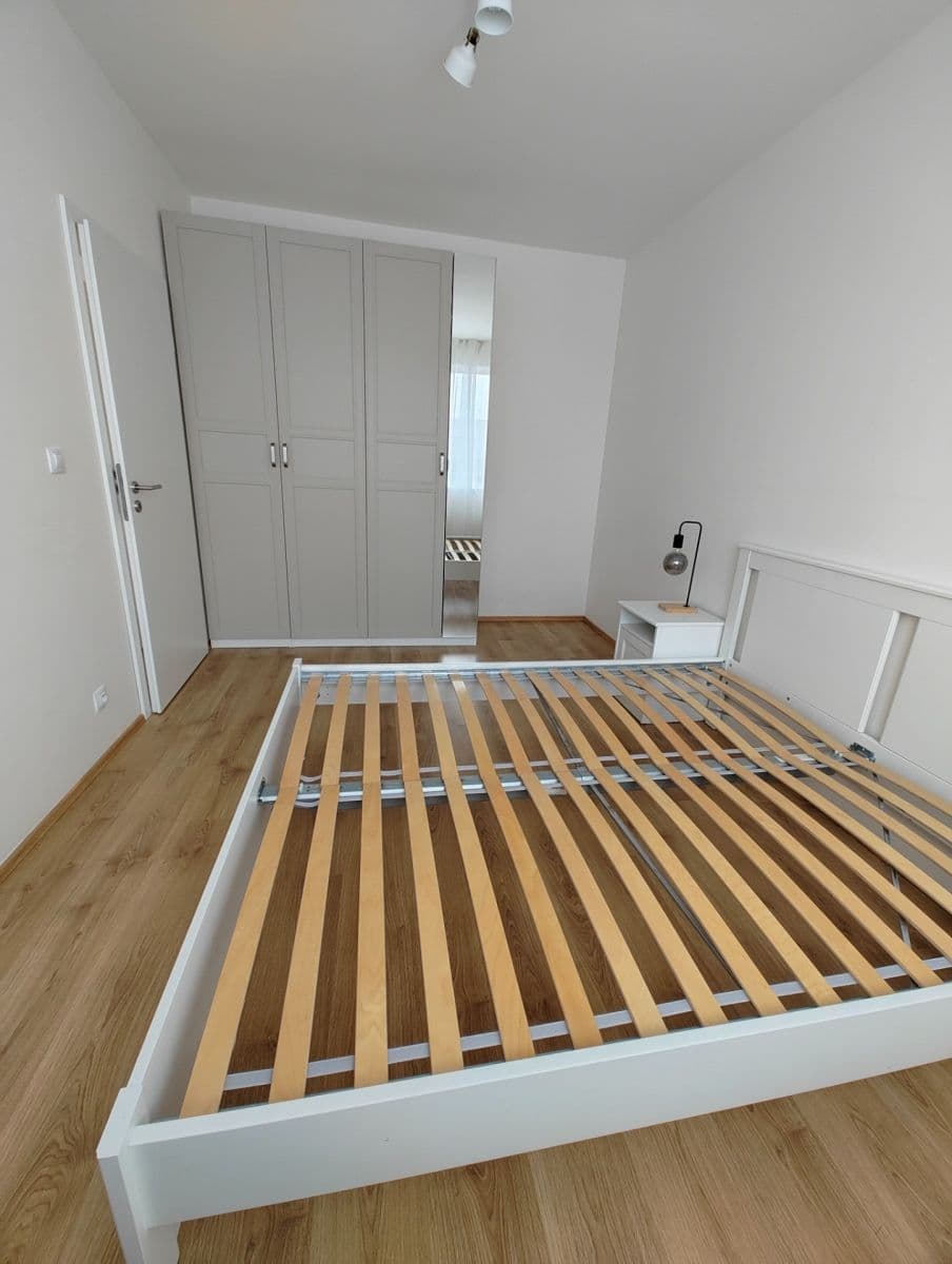 1 bedroom with open-plan kitchen flat to rent, 49 m², Bohumila Landy, Kladno, Středočeský Region 1 bedroom with open-plan kitchen flat to rent, 49 m², Bohumila Landy, Kladno, Středočeský Region