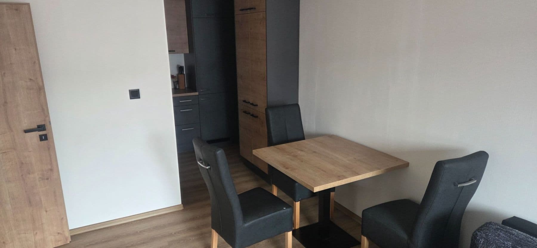 1 bedroom with open-plan kitchen flat to rent, 43 m², Opletalova, Kutná Hora, Středočeský Region 1 bedroom with open-plan kitchen flat to rent, 43 m², Opletalova, Kutná Hora, Středočeský Region