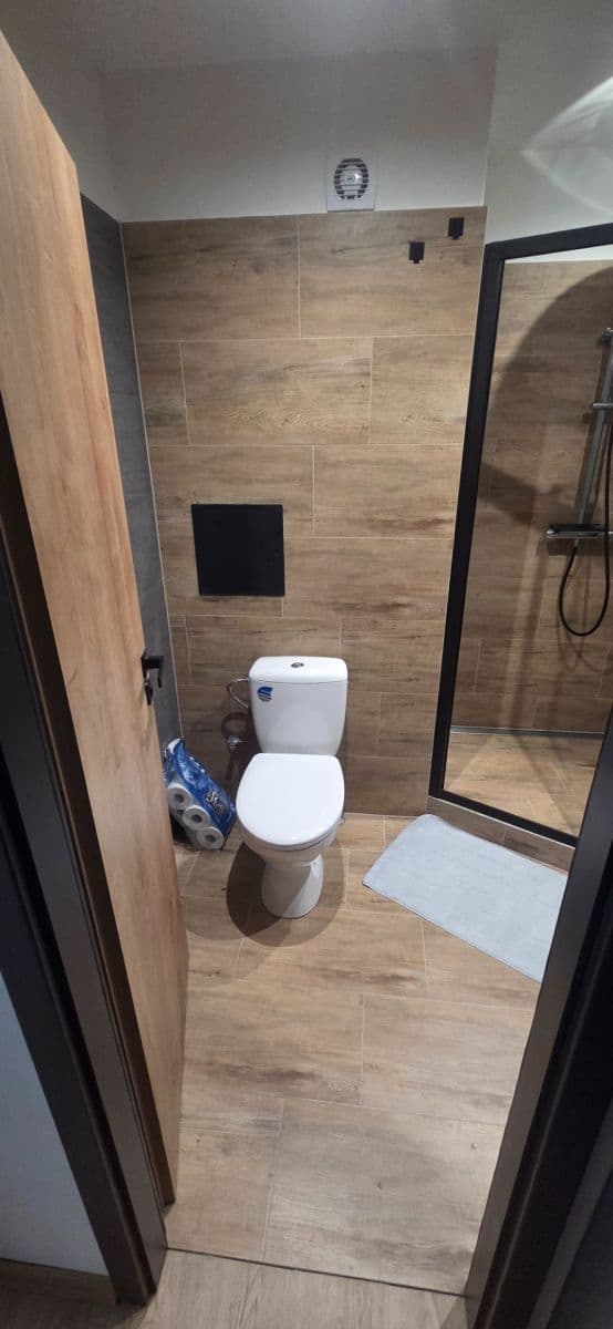 1 bedroom with open-plan kitchen flat to rent, 43 m², Opletalova, Kutná Hora, Středočeský Region 1 bedroom with open-plan kitchen flat to rent, 43 m², Opletalova, Kutná Hora, Středočeský Region