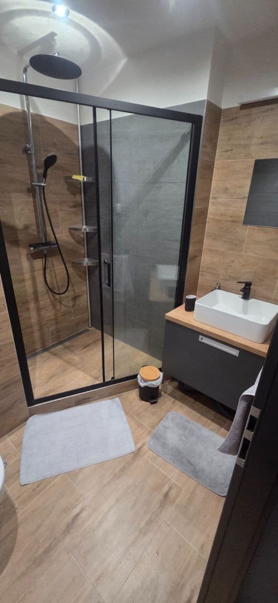 1 bedroom with open-plan kitchen flat to rent, 43 m², Opletalova, Kutná Hora, Středočeský Region 1 bedroom with open-plan kitchen flat to rent, 43 m², Opletalova, Kutná Hora, Středočeský Region