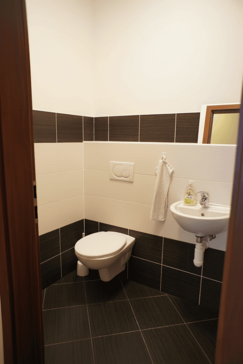 2 bedroom with open-plan kitchen flat to rent, 76 m², Zakšínská, Prague, Prague 2 bedroom with open-plan kitchen flat to rent, 76 m², Zakšínská, Prague, Prague