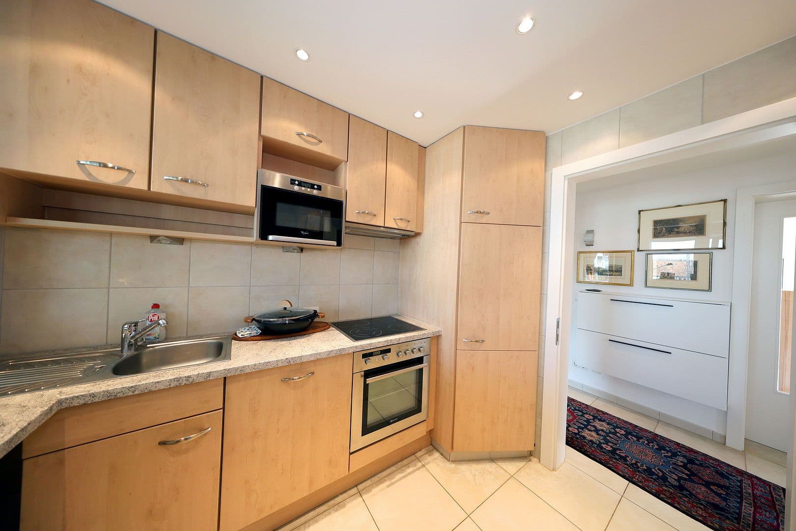 3 bedroom with open-plan kitchen flat to rent, 110 m², Leinfelden-Echterdingen, Baden-Württemberg 3 bedroom with open-plan kitchen flat to rent, 110 m², Leinfelden-Echterdingen, Baden-Württemberg