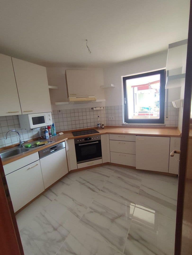 3 bedroom flat to rent, 96 m², Sartoriusstr. 6, Würzburg, Bavaria 3 bedroom flat to rent, 96 m², Sartoriusstr. 6, Würzburg, Bavaria