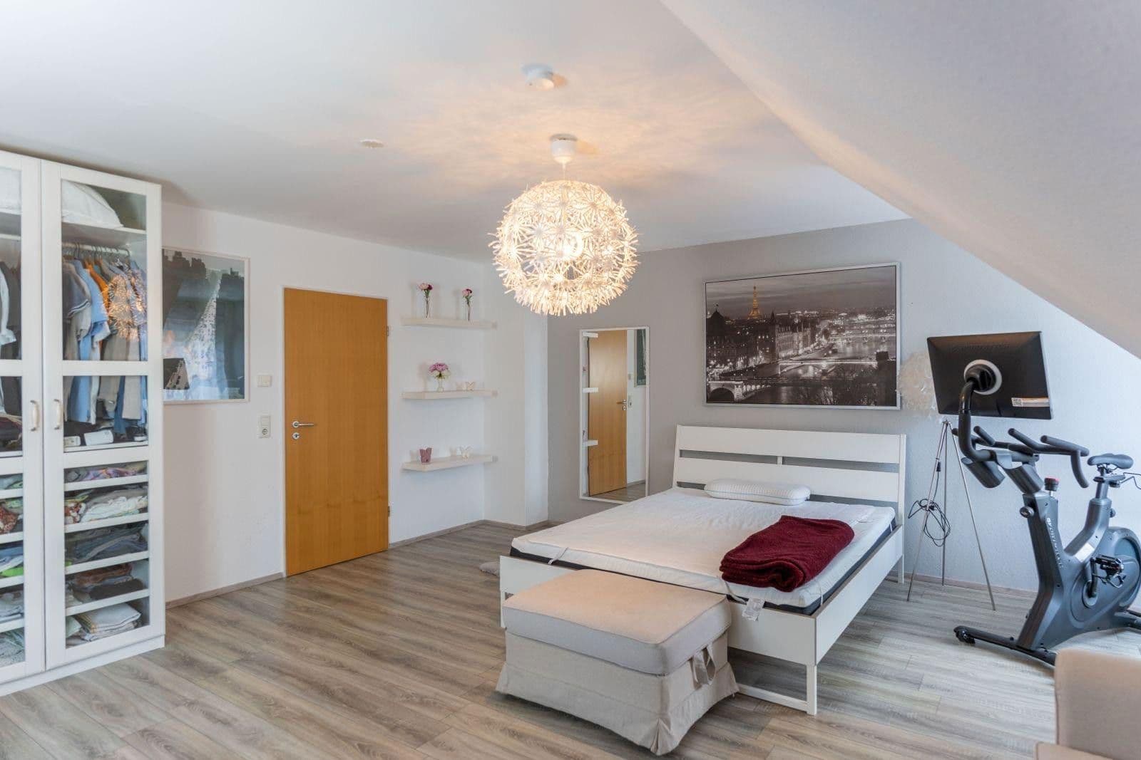 house for sale, 132 m², Langenfeld (Rheinland), North Rhine-Westphalia house for sale, 132 m², Langenfeld (Rheinland), North Rhine-Westphalia