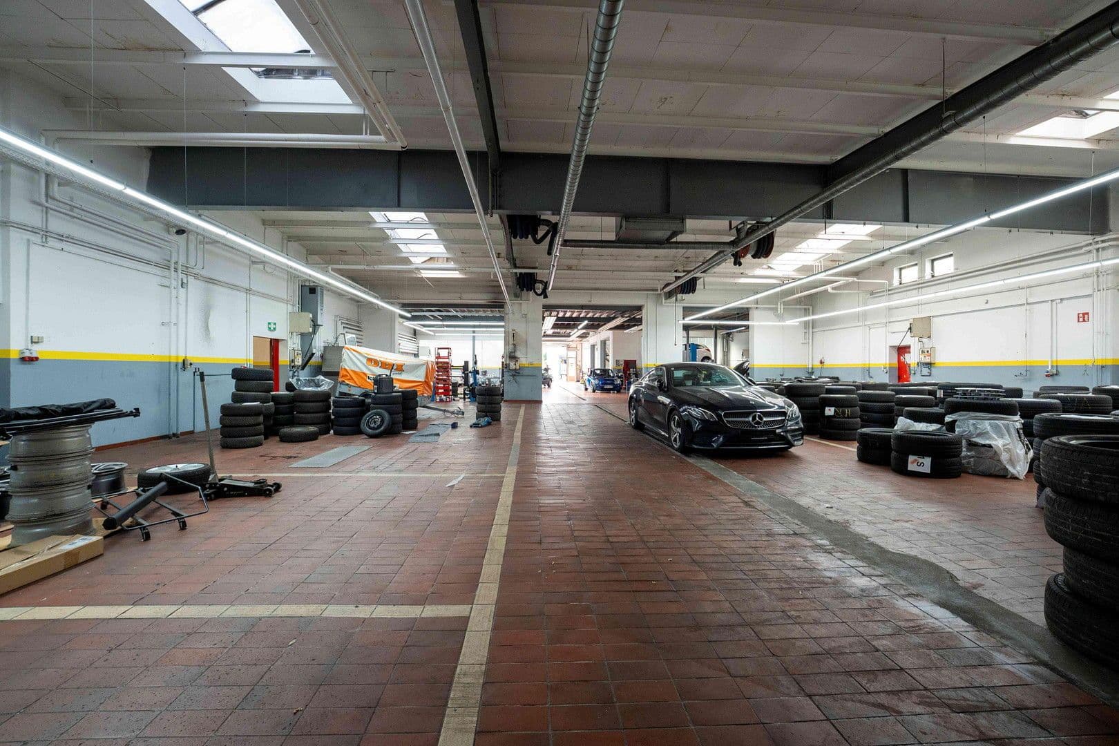 non-residential property to rent, 5,000 m², Giengen an der Brenz, Baden-Württemberg non-residential property to rent, 5,000 m², Giengen an der Brenz, Baden-Württemberg