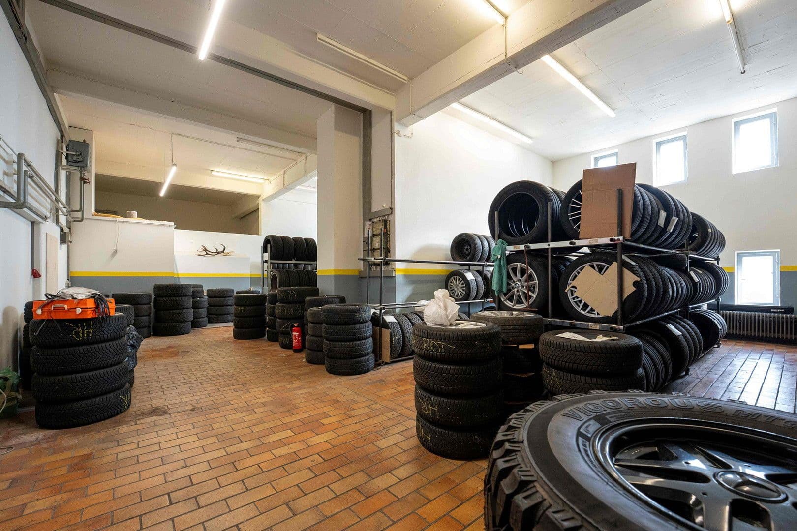 non-residential property to rent, 5,000 m², Giengen an der Brenz, Baden-Württemberg non-residential property to rent, 5,000 m², Giengen an der Brenz, Baden-Württemberg