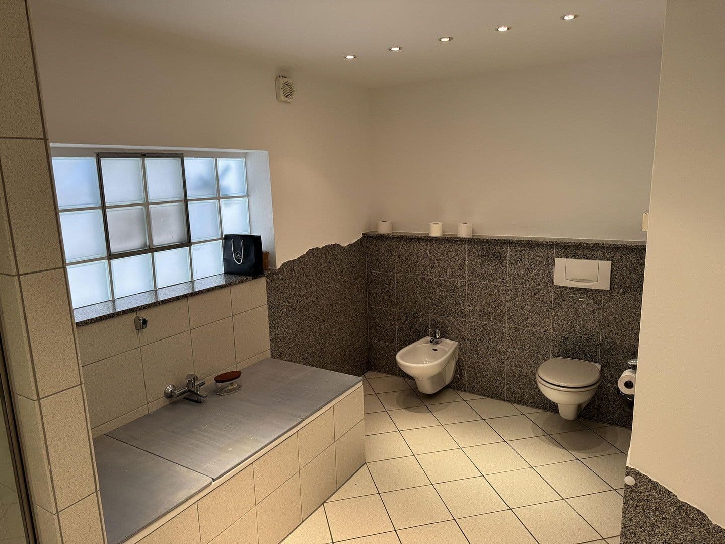 2 bedroom flat to rent, 101 m², Bischweier, Baden-Württemberg 2 bedroom flat to rent, 101 m², Bischweier, Baden-Württemberg