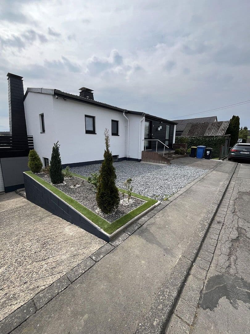 house for sale, 114 m², Berod bei Hachenburg, Rhineland-Palatinate house for sale, 114 m², Berod bei Hachenburg, Rhineland-Palatinate