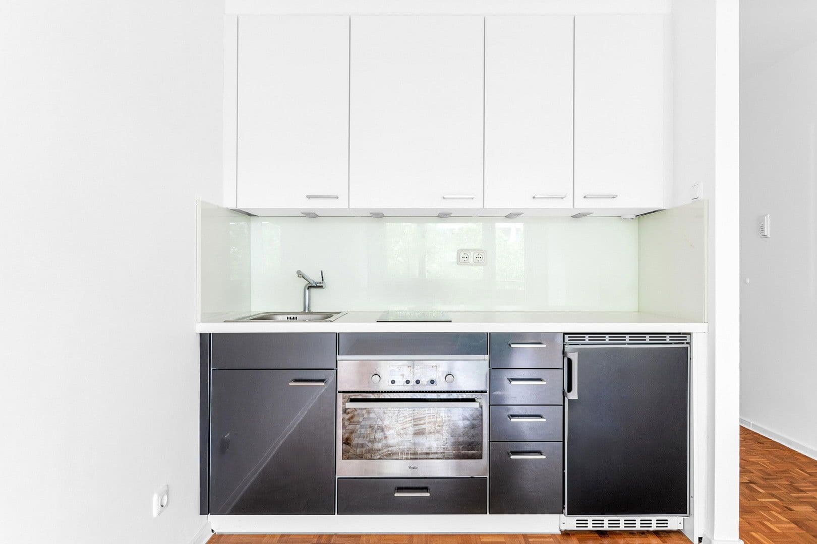 1 bedroom flat to rent, 29 m², Schleißheimer Straße 124, München, Bavaria 1 bedroom flat to rent, 29 m², Schleißheimer Straße 124, München, Bavaria