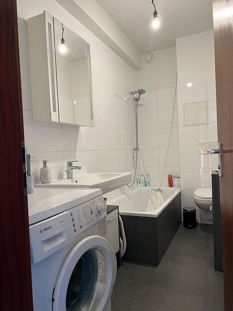 3 bedroom flat to rent, 92 m², Bürgermeister-Kutterer-Str. 12, Ludwigshafen, Rhineland-Palatinate 3 bedroom flat to rent, 92 m², Bürgermeister-Kutterer-Str. 12, Ludwigshafen, Rhineland-Palatinate