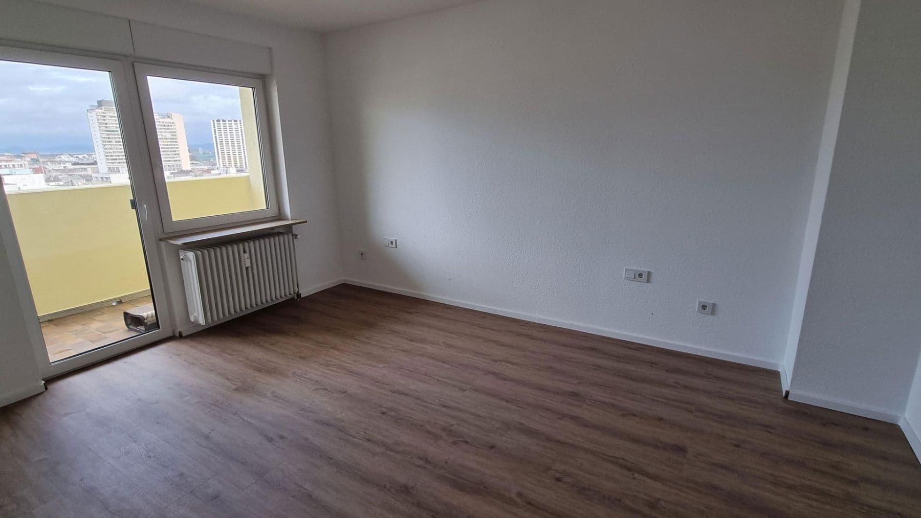 3 bedroom flat to rent, 92 m², Bürgermeister-Kutterer-Str. 12, Ludwigshafen, Rhineland-Palatinate 3 bedroom flat to rent, 92 m², Bürgermeister-Kutterer-Str. 12, Ludwigshafen, Rhineland-Palatinate