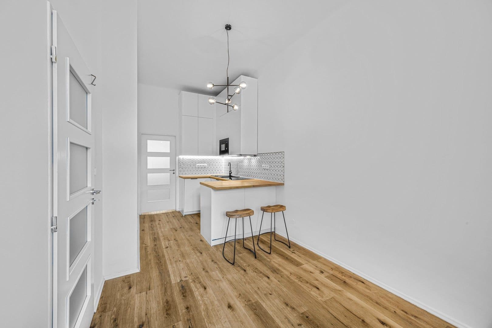 1 bedroom with open-plan kitchen flat to rent, 43 m², Grafická, Prague, Prague 1 bedroom with open-plan kitchen flat to rent, 43 m², Grafická, Prague, Prague