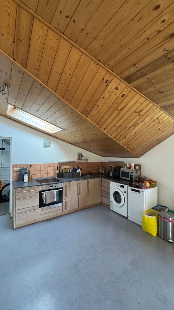 1 bedroom with open-plan kitchen flat to rent, 68 m², Radouňova, Prague, Prague 1 bedroom with open-plan kitchen flat to rent, 68 m², Radouňova, Prague, Prague