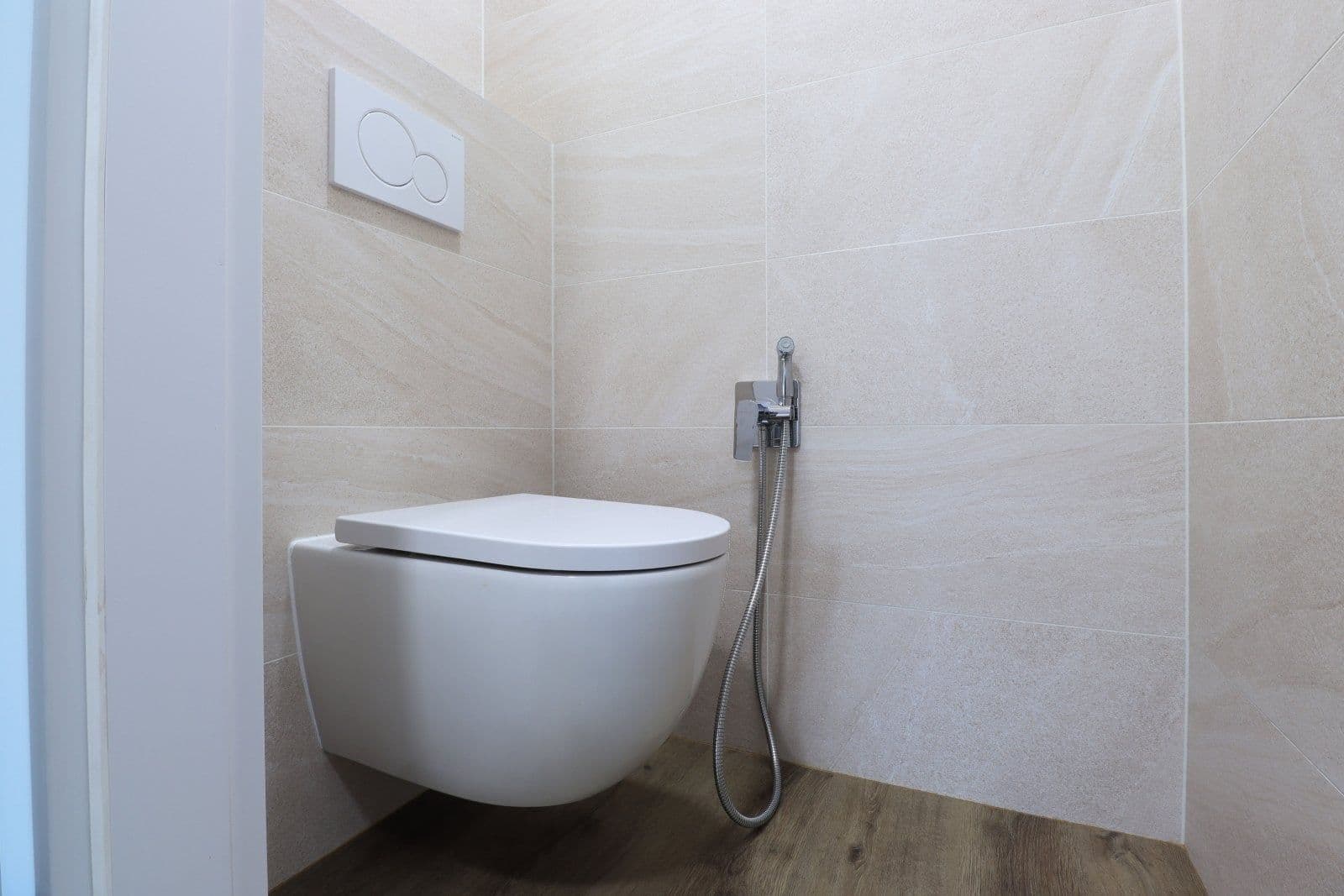 2 bedroom with open-plan kitchen flat to rent, 78 m², Ohradní, Prague, Prague 2 bedroom with open-plan kitchen flat to rent, 78 m², Ohradní, Prague, Prague