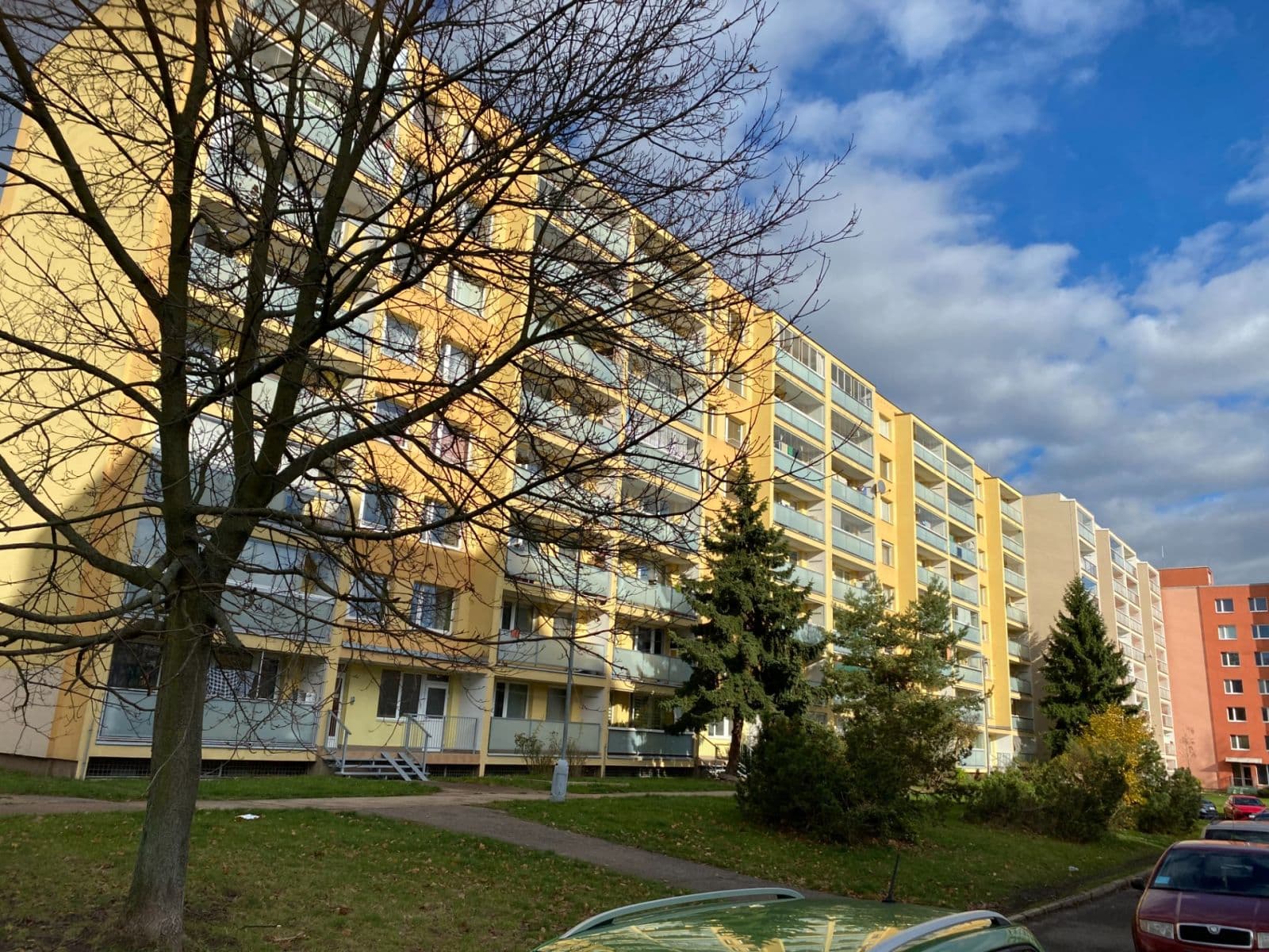 1 bedroom with open-plan kitchen flat to rent, 34 m², Karla Tomana, Kladno, Středočeský Region 1 bedroom with open-plan kitchen flat to rent, 34 m², Karla Tomana, Kladno, Středočeský Region