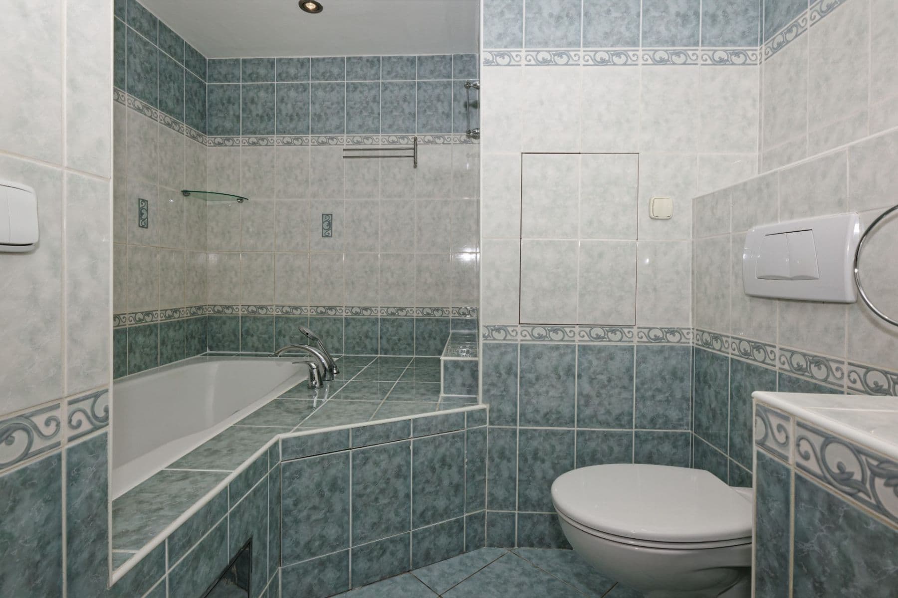 3 bedroom flat to rent, 67 m², K Lipám, Prague, Prague 3 bedroom flat to rent, 67 m², K Lipám, Prague, Prague