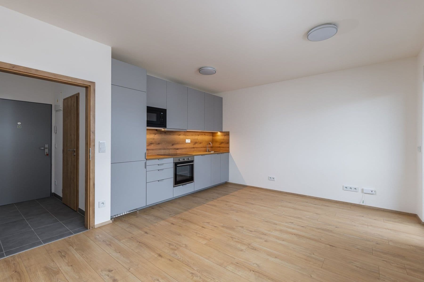 Studio flat to rent, 31 m², Fabiánové, Prague, Prague Studio flat to rent, 31 m², Fabiánové, Prague, Prague