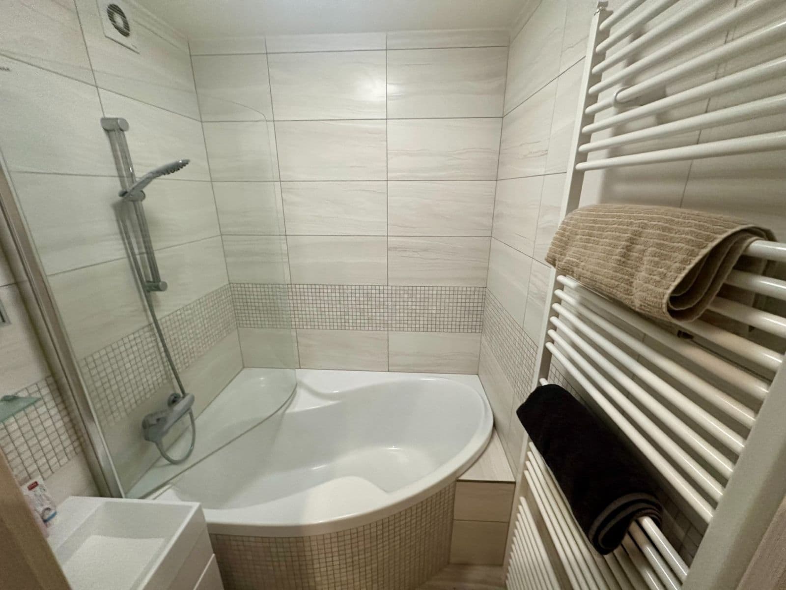 2 bedroom flat to rent, 70 m², Národní, Liberec, Liberecký Region 2 bedroom flat to rent, 70 m², Národní, Liberec, Liberecký Region