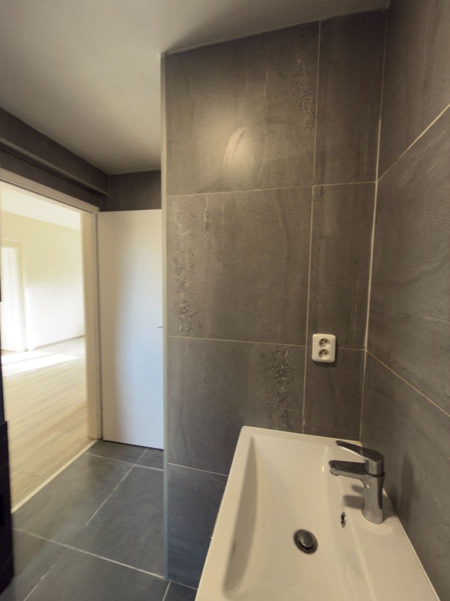 2 bedroom with open-plan kitchen flat to rent, 56 m², Fűgnerova, Louny, Ústecký Region 2 bedroom with open-plan kitchen flat to rent, 56 m², Fűgnerova, Louny, Ústecký Region