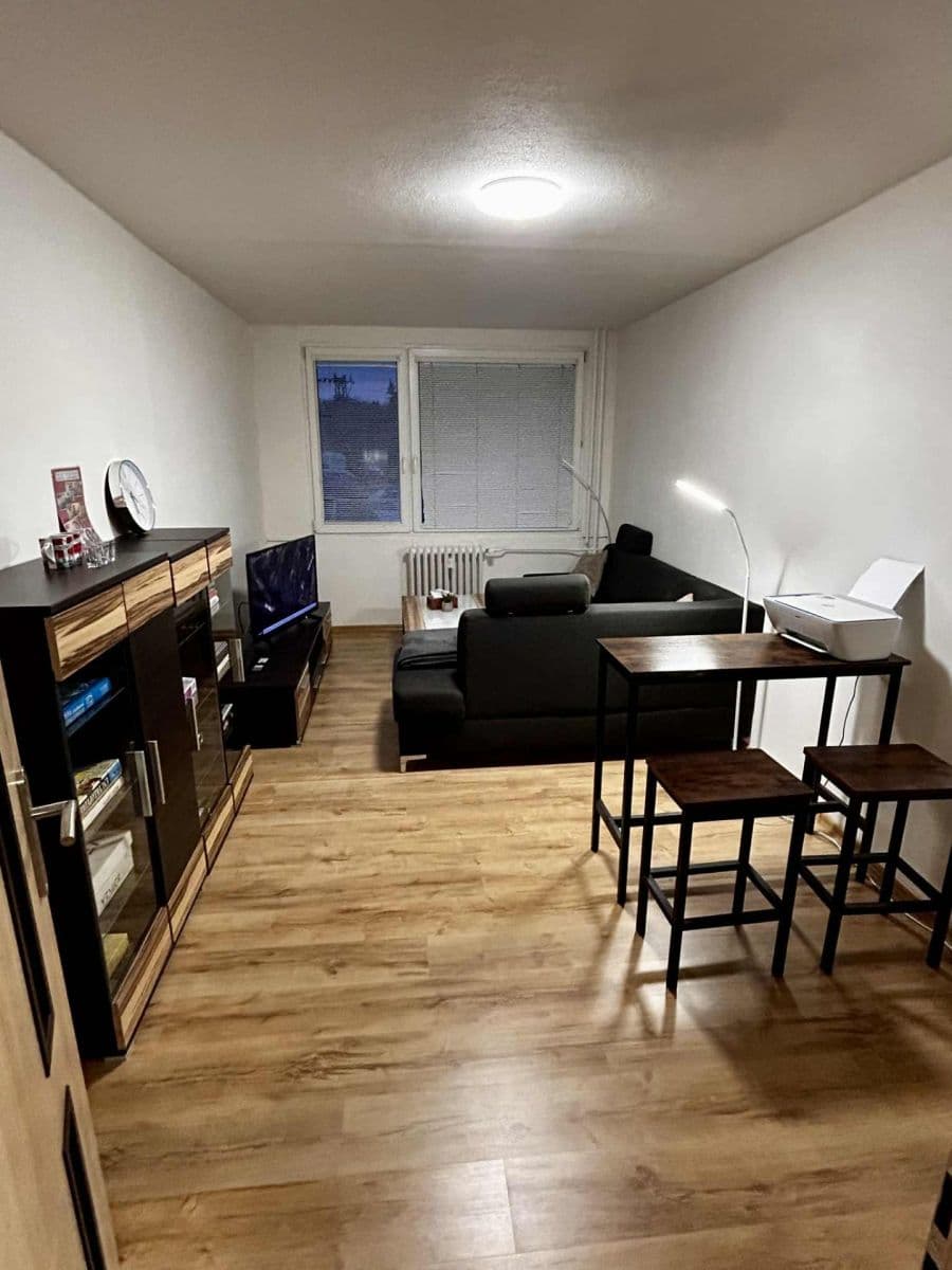 2 bedroom flat to rent, 59 m², Slovany, Mělník, Středočeský Region 2 bedroom flat to rent, 59 m², Slovany, Mělník, Středočeský Region