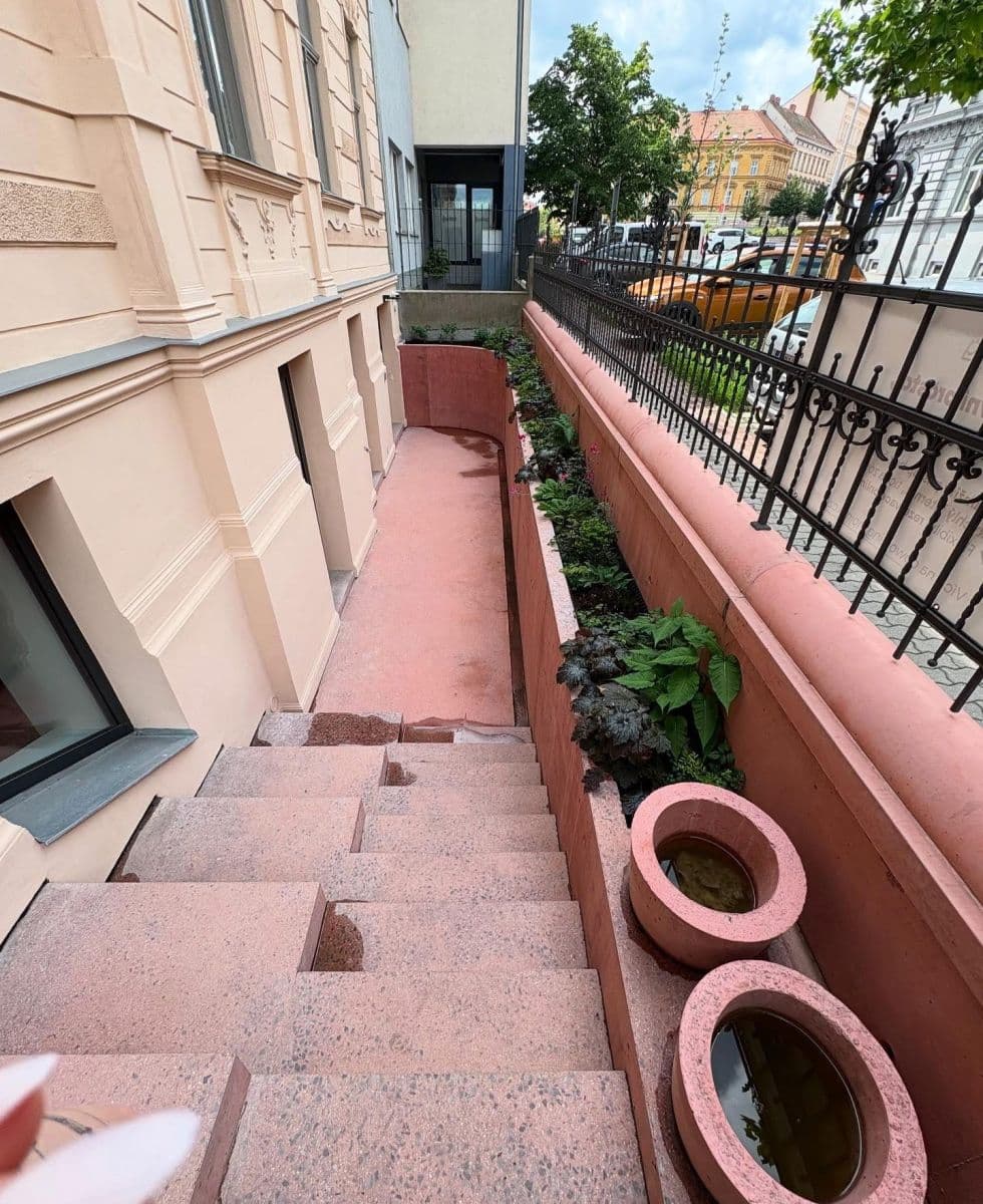 office to rent, 100 m², Rooseveltova, Znojmo, Jihomoravský Region office to rent, 100 m², Rooseveltova, Znojmo, Jihomoravský Region