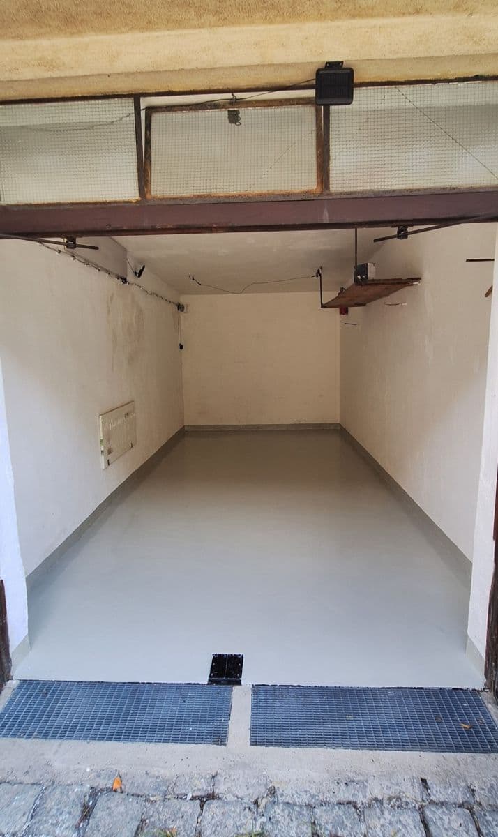 garage to rent, 16 m², Františkovská, Liberec, Liberecký Region garage to rent, 16 m², Františkovská, Liberec, Liberecký Region