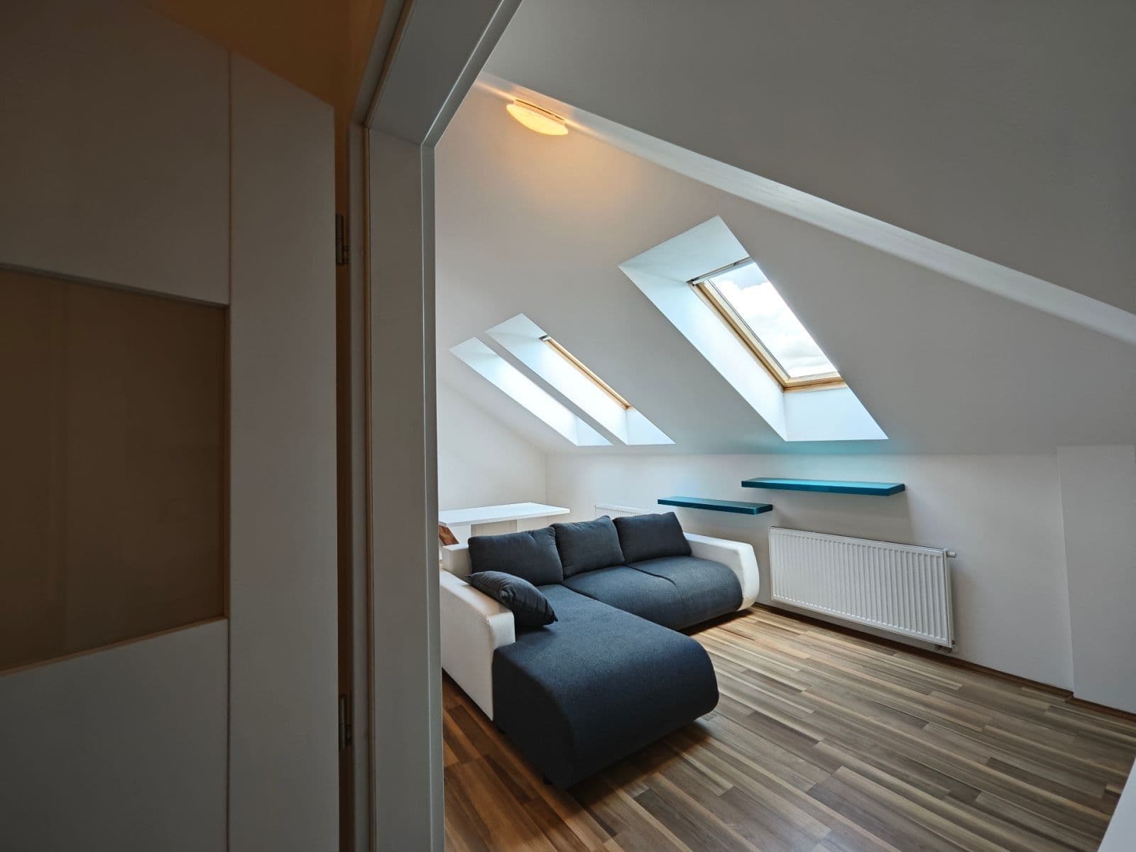 1 bedroom with open-plan kitchen flat to rent, 58 m², Spojovací, Prague, Prague 1 bedroom with open-plan kitchen flat to rent, 58 m², Spojovací, Prague, Prague