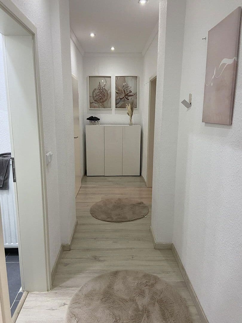 3 bedroom flat to rent, 99 m², Neumarkt 19, Duisburg Ruhrort, North Rhine-Westphalia 3 bedroom flat to rent, 99 m², Neumarkt 19, Duisburg Ruhrort, North Rhine-Westphalia