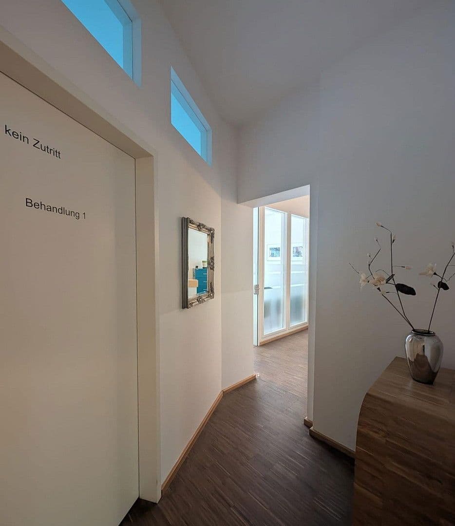 office to rent, 116 m², Almstadtstraße, Berlin, Berlin office to rent, 116 m², Almstadtstraße, Berlin, Berlin