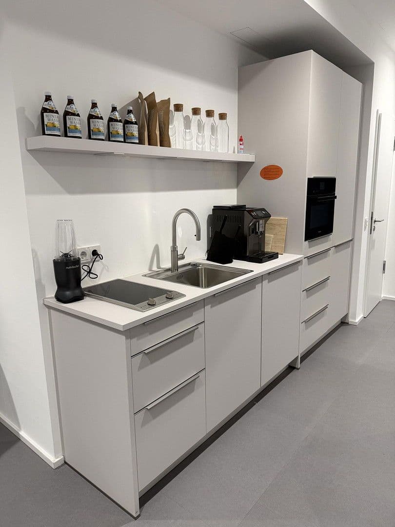 office to rent, 113 m², Herrschinger Straße 11, Andechs (Erling), Bavaria office to rent, 113 m², Herrschinger Straße 11, Andechs (Erling), Bavaria