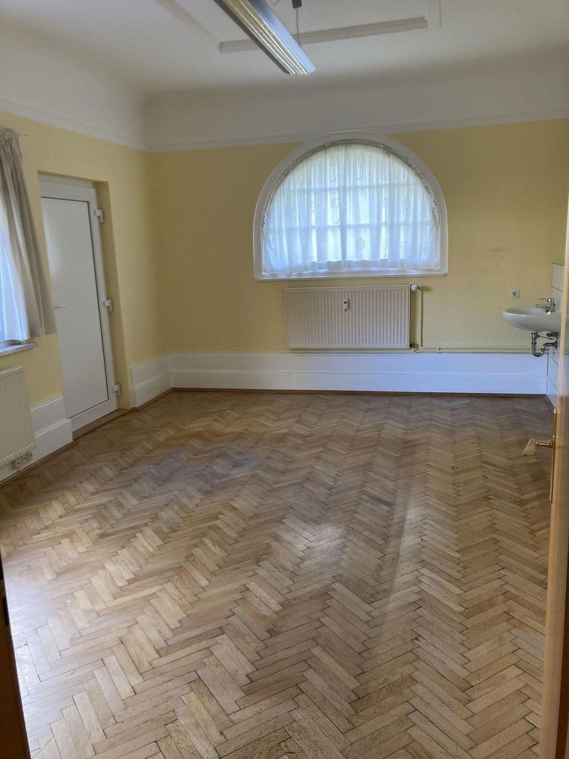 office to rent, 110 m², Puschkinstraße 3, Rüdersdorf bei Berlin, Brandenburg office to rent, 110 m², Puschkinstraße 3, Rüdersdorf bei Berlin, Brandenburg