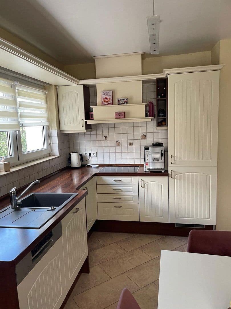 4 bedroom flat to rent, 109 m², Stuttgart, Baden-Württemberg 4 bedroom flat to rent, 109 m², Stuttgart, Baden-Württemberg