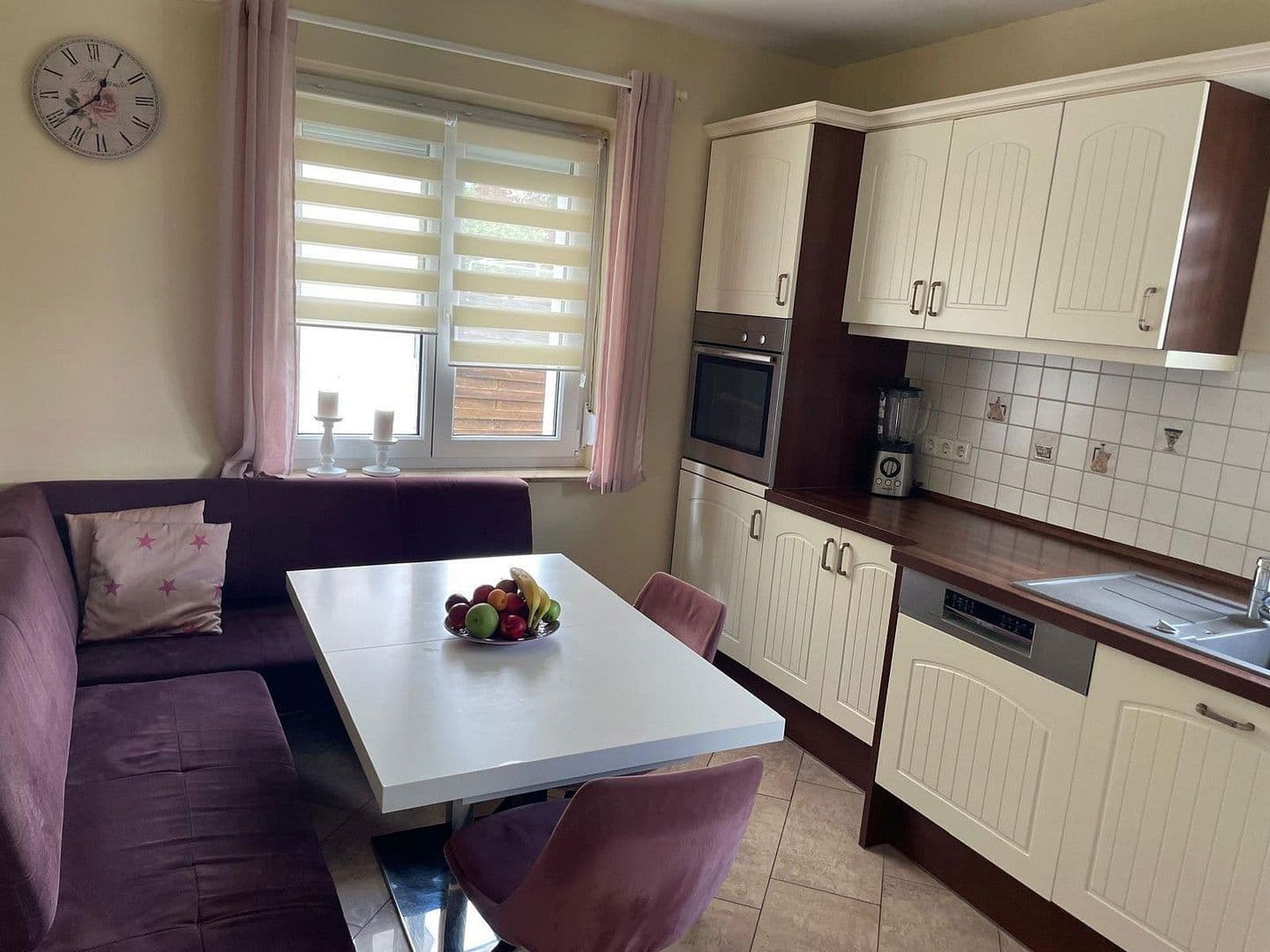 4 bedroom flat to rent, 109 m², Stuttgart, Baden-Württemberg 4 bedroom flat to rent, 109 m², Stuttgart, Baden-Württemberg