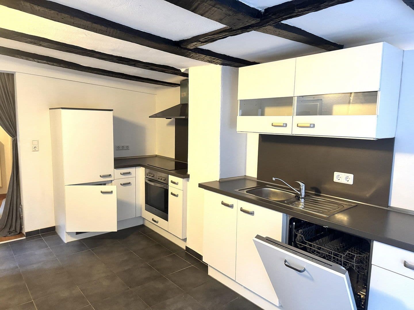 house to rent, 154 m², Kornmarkt 8, Herborn, Hesse house to rent, 154 m², Kornmarkt 8, Herborn, Hesse