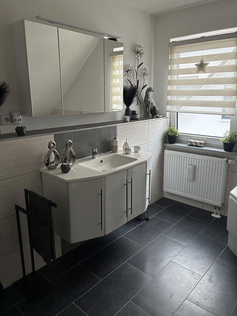 1 bedroom with open-plan kitchen flat to rent, 54 m², Am Föhrling 45, Menden (Sauerland), North Rhine-Westphalia 1 bedroom with open-plan kitchen flat to rent, 54 m², Am Föhrling 45, Menden (Sauerland), North Rhine-Westphalia