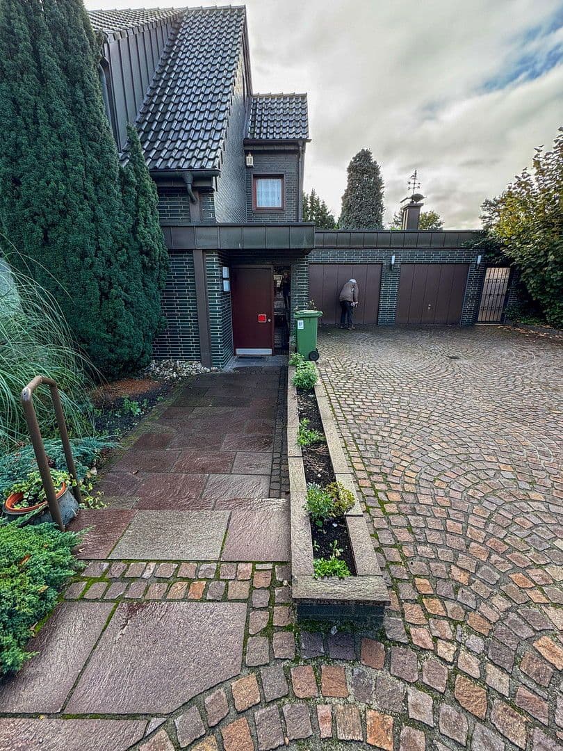 house for sale, 273 m², Oberhausen, North Rhine-Westphalia house for sale, 273 m², Oberhausen, North Rhine-Westphalia