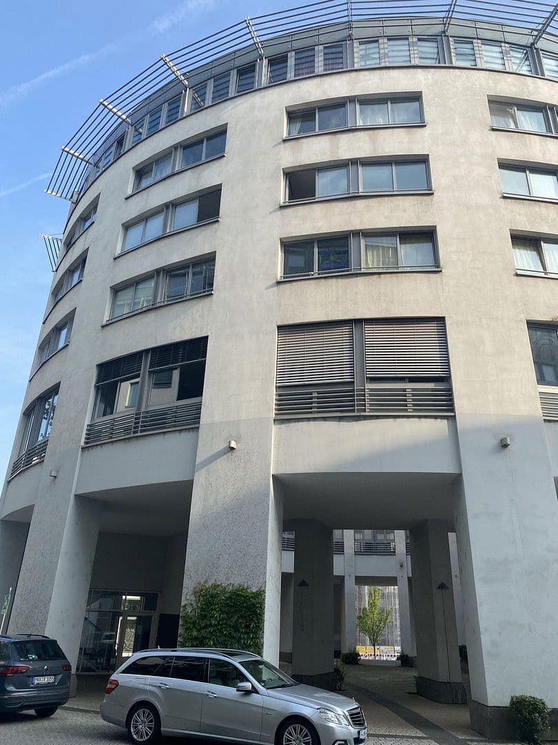 1 bedroom with open-plan kitchen flat to rent, 54 m², Pfarrer-Perabo-Platz 6, Frankfurt, Hesse 1 bedroom with open-plan kitchen flat to rent, 54 m², Pfarrer-Perabo-Platz 6, Frankfurt, Hesse