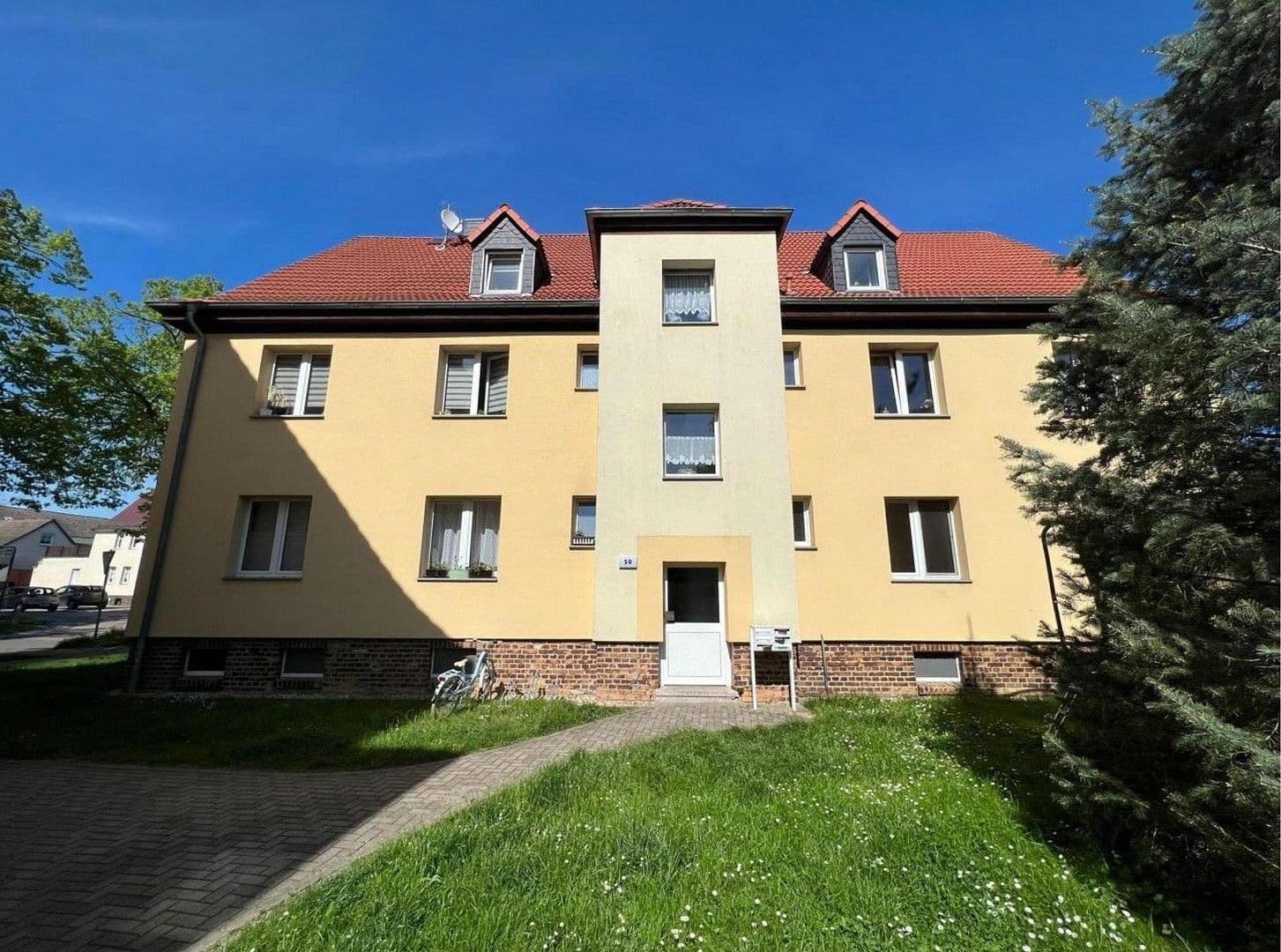 4 bedroom flat to rent, 76 m², Ernst-Thälmann-Straße 50, Sandersdorf-Brehna, Saxony-Anhalt 4 bedroom flat to rent, 76 m², Ernst-Thälmann-Straße 50, Sandersdorf-Brehna, Saxony-Anhalt