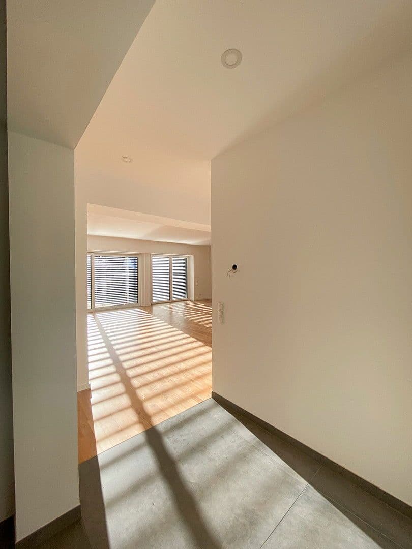 3 bedroom with open-plan kitchen flat to rent, 175 m², Koblenz, Rhineland-Palatinate 3 bedroom with open-plan kitchen flat to rent, 175 m², Koblenz, Rhineland-Palatinate